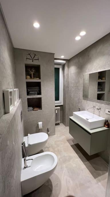Duca Dei Navigli - Luxury Apartment In ミラノ エクステリア 写真