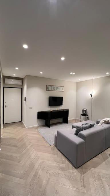 Duca Dei Navigli - Luxury Apartment In ミラノ エクステリア 写真